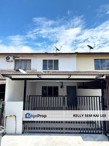 Kluang｜Taman Kluang Barat｜Jalan 12｜2-Storey House｜Renovated｜Full Loan, Johor, Kluang