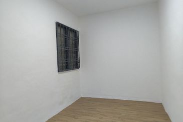 Flat Tasek 64, Bandar Baru Seri Alam