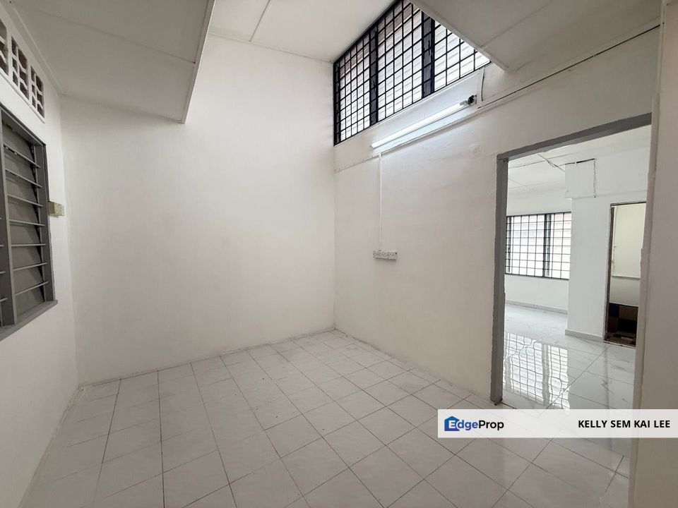 Batu Pahat｜Jalan Keruing｜Near Town｜Renovation｜Full Loan+Cash Out, Johor, Batu Pahat
