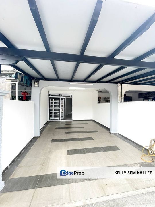 Kulai｜Taman Bukit Kulai｜Jalan Bunga Kekwa 4｜2-Storey House｜Renovated, Johor, Kulai