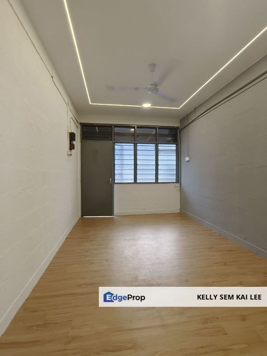 Pasir Gudang｜Taman Air Biru｜Low Cost Flat｜1st Floor｜Renovated, Johor, Pasir Gudang