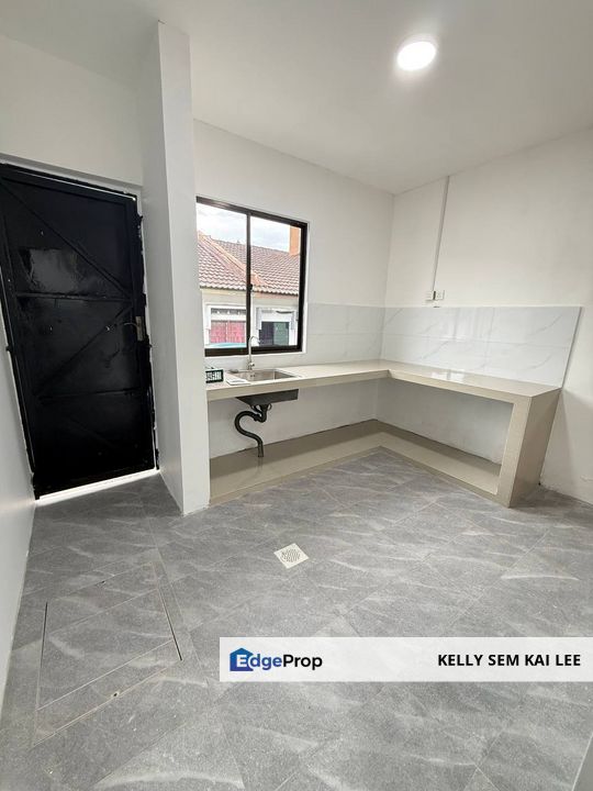 Taman Universiti｜Jalan Penyiaran｜Single Storey Terrace｜Renovated, Johor, Skudai