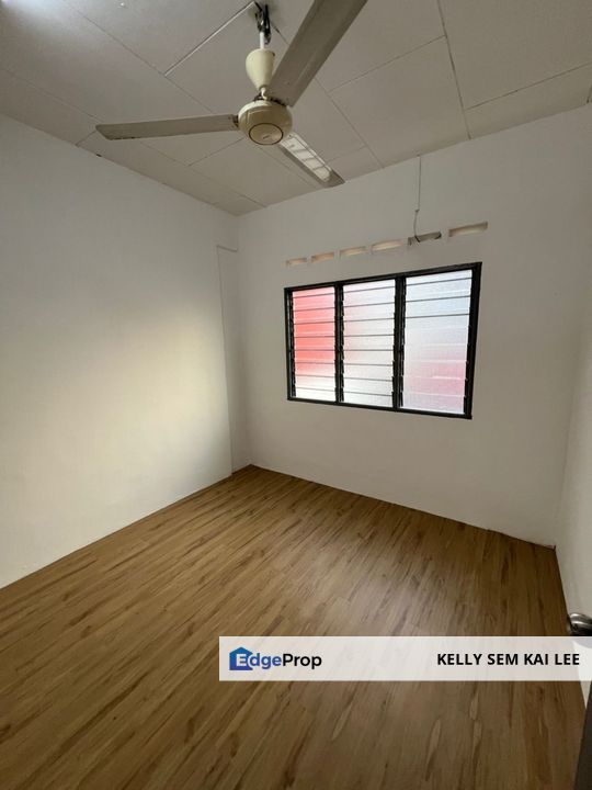 Taman Bakri Indah｜Muar｜Double Storey Medium Low Cost｜Renovated, Johor, Muar