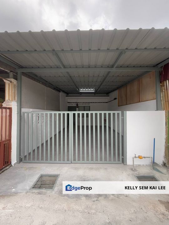 Taman Flora Jaya｜Batu Pahat｜Double Storey Medium Low Cost｜Unblock, Johor, Batu Pahat