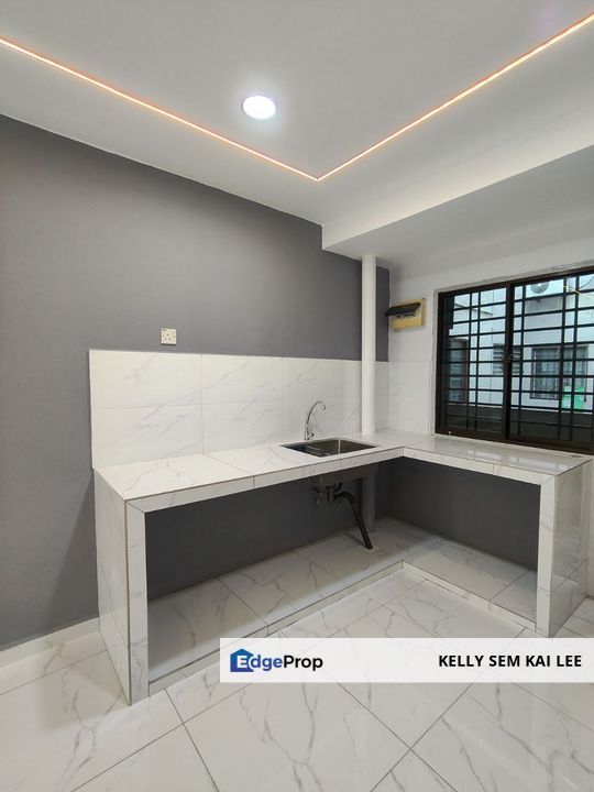 Bandar Seri Alam｜Masai｜Tasek 64｜Low Cost Flat｜Renovated｜Level 4, Johor, Masai