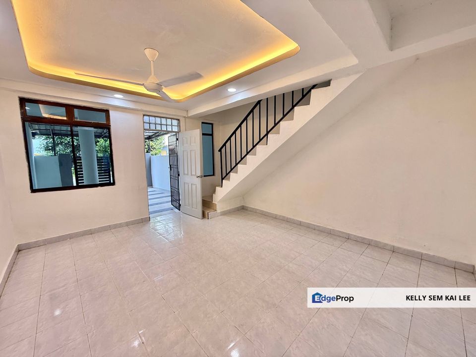 Taman Suria｜Simpang Renggam｜Double Storey Low Cost, Johor, Simpang Renggam