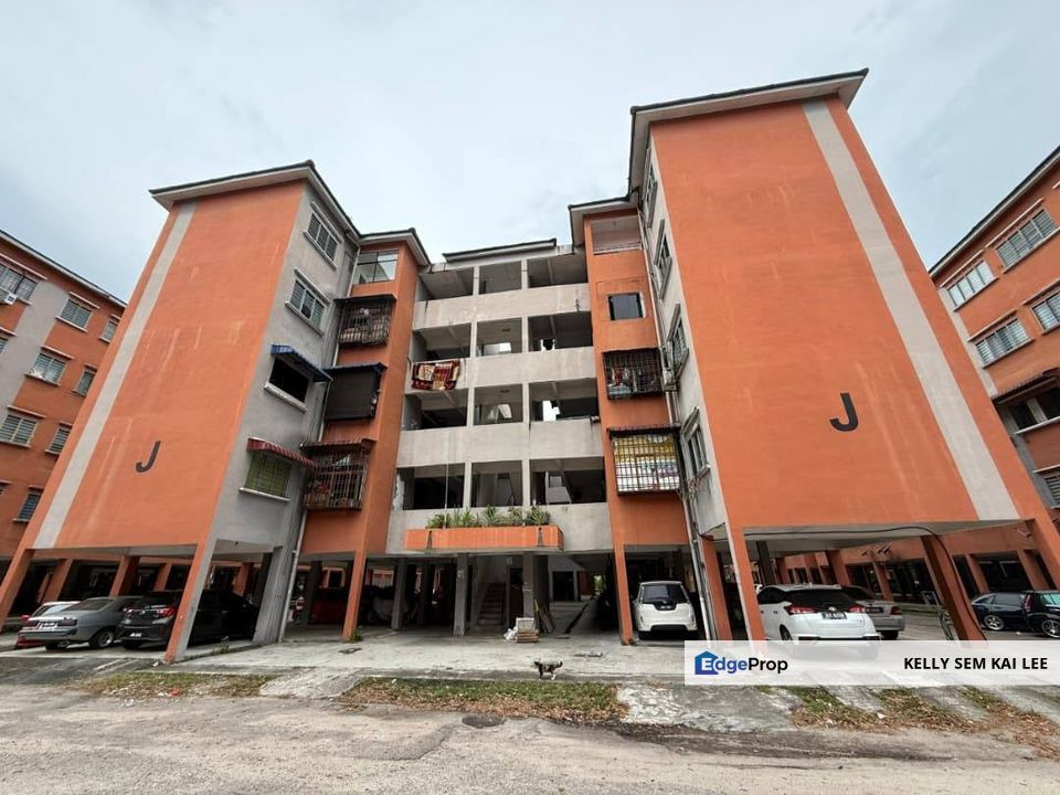 Taman Pulai Utama｜Skudai｜Low Cost Flat｜Renovated, Johor, Skudai