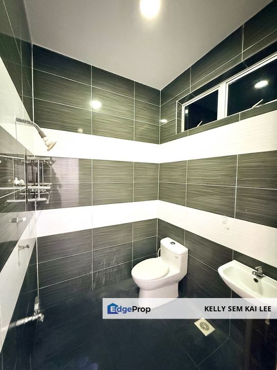 Taman Puteri｜Kluang｜Single Storey Terrace｜Renovated, Johor, Batu Pahat