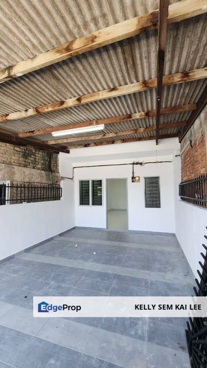 Taman Titiwangsa｜Kluang｜Double Storey Low Cost｜Renovated, Johor, Kluang