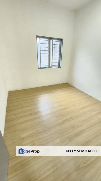 Taman Titiwangsa｜Kluang｜Double Storey Low Cost｜Renovated, Johor, Kluang
