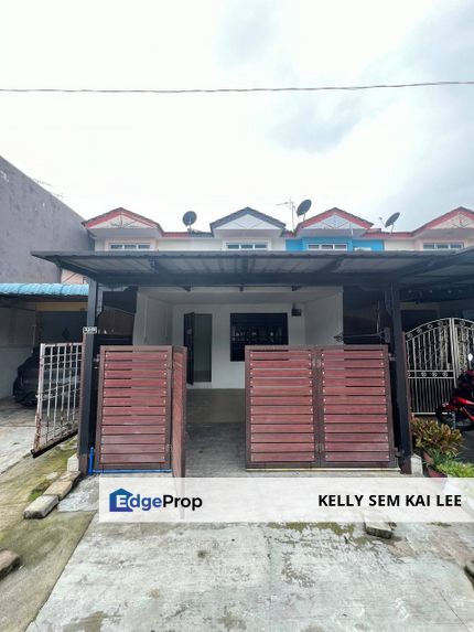 Kulai Bandar Putra Jalan Cemara Double Storey Medium Low Cost Renovate, Johor, Kulai