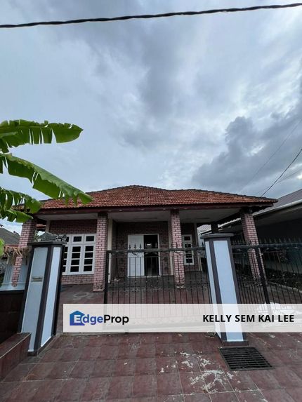 Kluang｜Taman Sri Lambak｜Jalan Yakin｜Single Storey Bungalow｜Renovated, Johor, Kluang