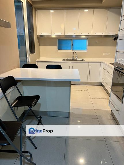 Mont Kiara, Kiaramas Ayuria 3+1Bedrooms Fully with Nice City View for Sale , Kuala Lumpur, Mont Kiara