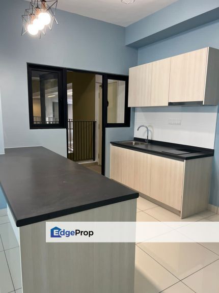 Cheras Parc 3 Partially Furnished 4bedrooms for Sale, Kuala Lumpur, Cheras