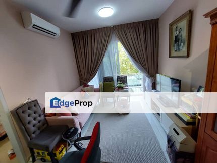 Petaling Jaya, Ryan & Miho 2bedrooms Partially furnished for Sale, Selangor, Petaling Jaya