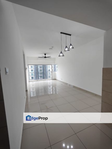 Seri Kembangan, Gallleria 2 Equine Park. 3bedrooms Partially Furnished for Sale, Selangor, Seri Kembangan