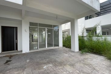 Taman Aston Timur 🔥 3 Storey Terrace End Lot Bare Unit in Bukit Mertajam