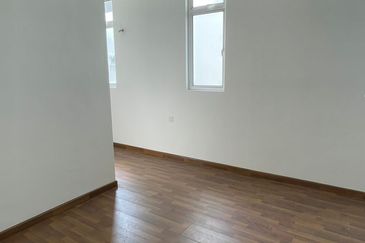 Taman Aston Timur 🔥 3 Storey Terrace End Lot Bare Unit in Bukit Mertajam