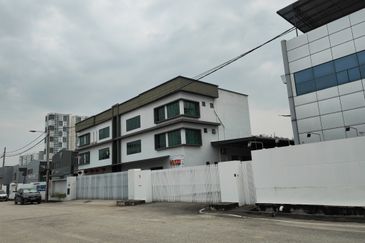 3 Storey Semi-D Warehouse Showroom near Jalan Baru Perai