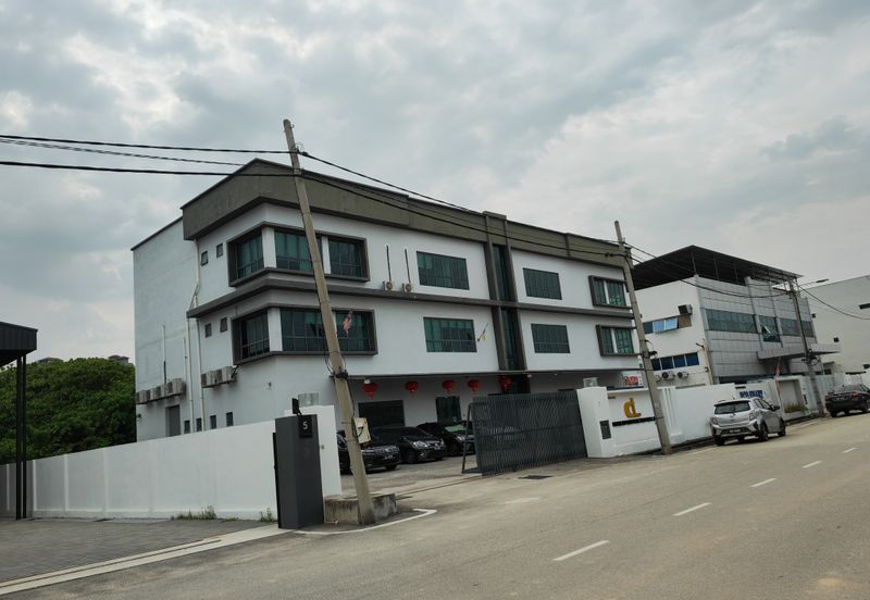 3 Storey Semi-D Warehouse Showroom near Jalan Baru Perai