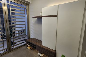 Worth Buy 🔥 Nice Fully Renovated Orange 3 Condo in Butterworth