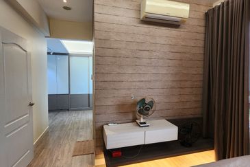 Worth Buy 🔥 Nice Fully Renovated Orange 3 Condo in Butterworth