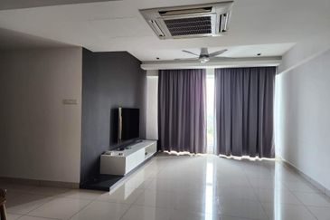 Worth Buy 🔥 Partial Furnished Renovated Orange 3 Condo in Butterworth