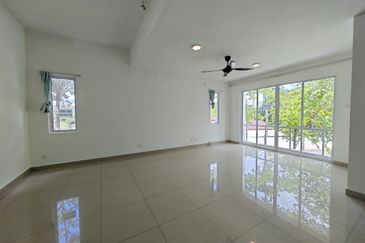 Sunway Wellesley 🔥 1.5 Storey Townhouse Corner Upper Floor in Bukit Mertajam