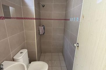 Pearl Residence 🔥 2 Storey Terrace Partial Furnished in Simpang Ampat