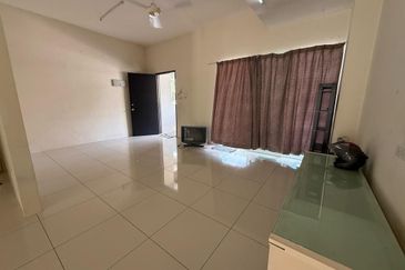 Pearl Residence 🔥 2 Storey Terrace Partial Furnished in Simpang Ampat