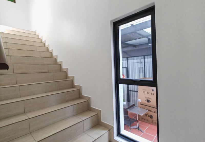 Abel Residence 🔥 Gated 2 Storey Zero Lot Bungalow Renovated near Icon City