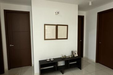 Queens Residences @ Queens Waterfront