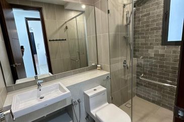 Queens Residences Q2