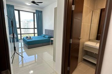 Queens Residences Q2