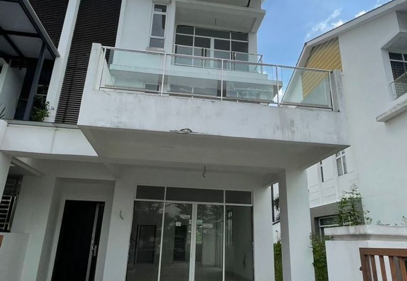 Aston Park East (Taman Aston)