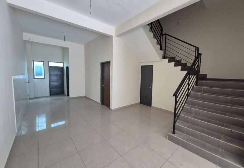 Spectrum Garden 🔥 2.5 Storey Terrace Bare Unit in Kota Permai