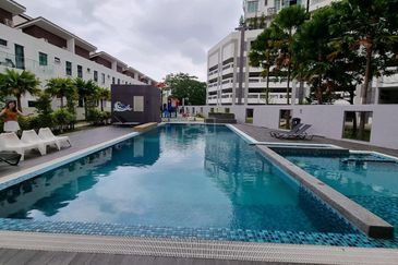 Spectrum Garden 🔥 2.5 Storey Terrace Bare Unit in Kota Permai