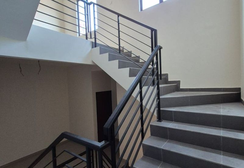 Spectrum Garden 🔥 2.5 Storey Terrace Bare Unit in Kota Permai