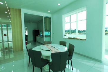 Taman Pinggiran Bukit Minyak