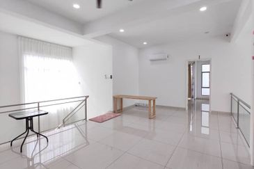 Taman Pinggiran Bukit Minyak