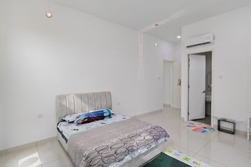 Taman Pinggiran Bukit Minyak