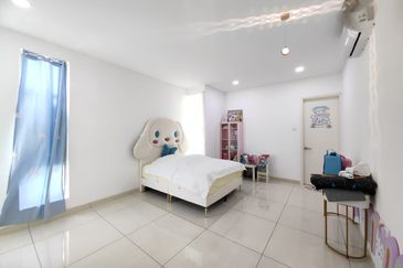 Taman Pinggiran Bukit Minyak