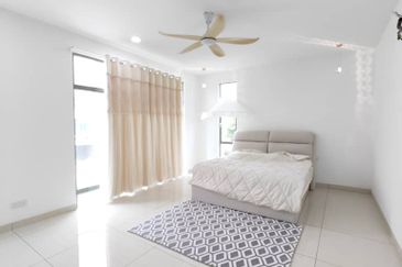 Taman Pinggiran Bukit Minyak