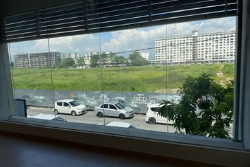 Pusat Perniagaan Jalan Raja Uda