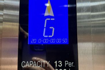 Pusat Perniagaan Jalan Raja Uda