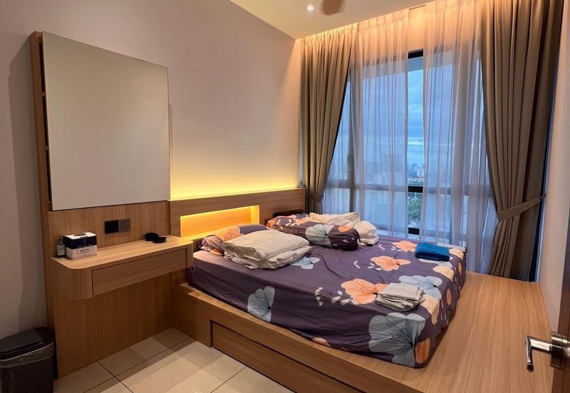 Queens Residences Q2