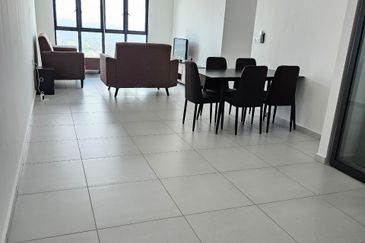 Sinaran Residence 🔥 Fully Furnished Renovated Condo in Batu Kawan