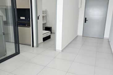 Sinaran Residence 🔥 Fully Furnished Renovated Condo in Batu Kawan