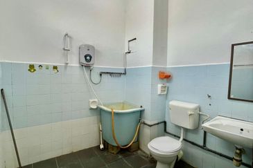 Taman Seri Janggus Partial Renovated 2 Storey Terrace For Sale in Alma Bukit Mertajam