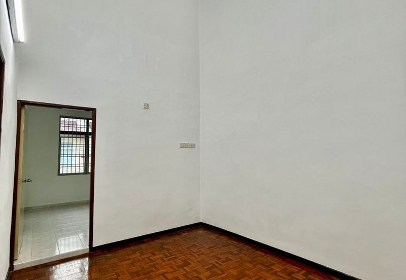 Taman Seri Janggus Partial Renovated 2 Storey Terrace For Sale in Alma Bukit Mertajam
